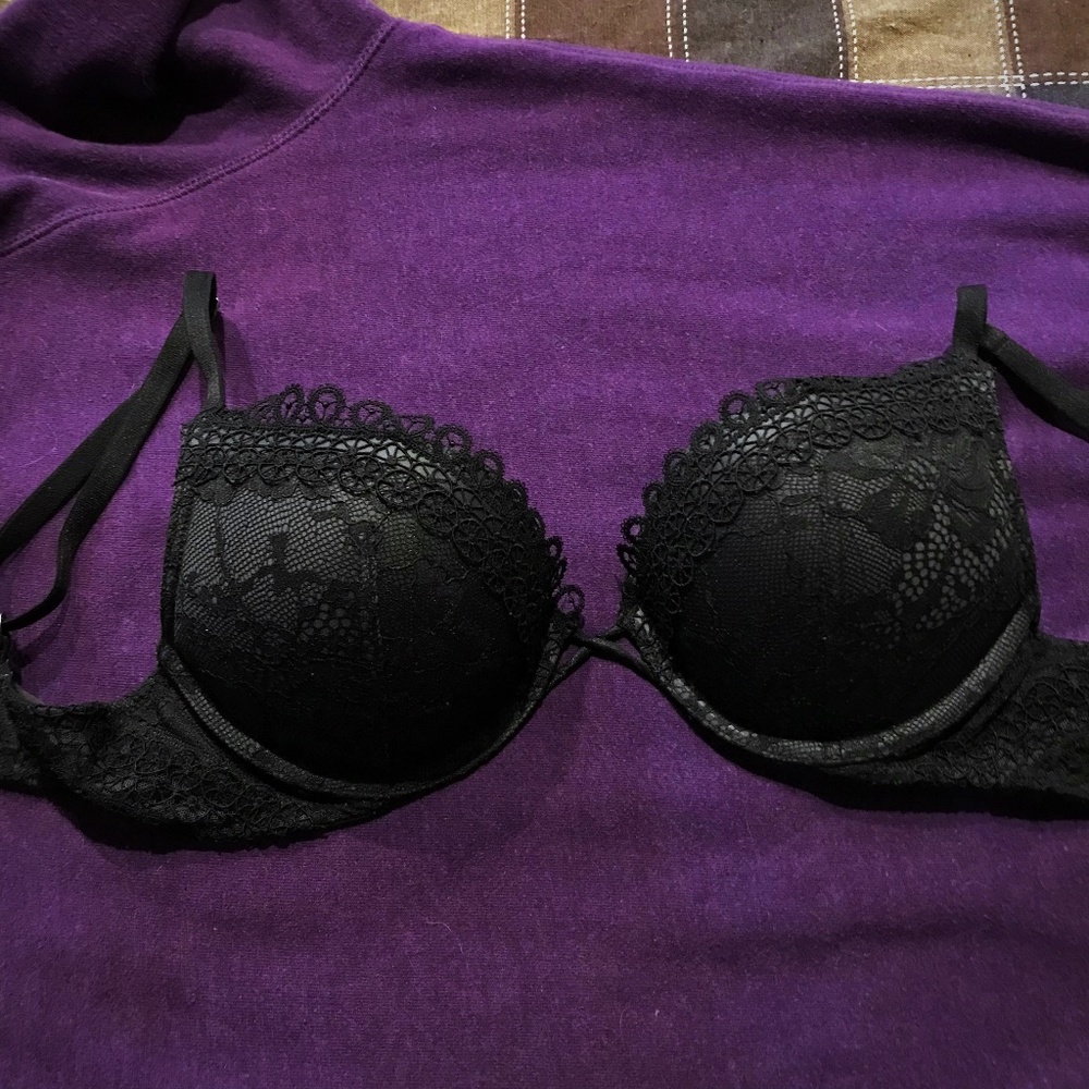 Victoria's secret Bombshell bra 32B